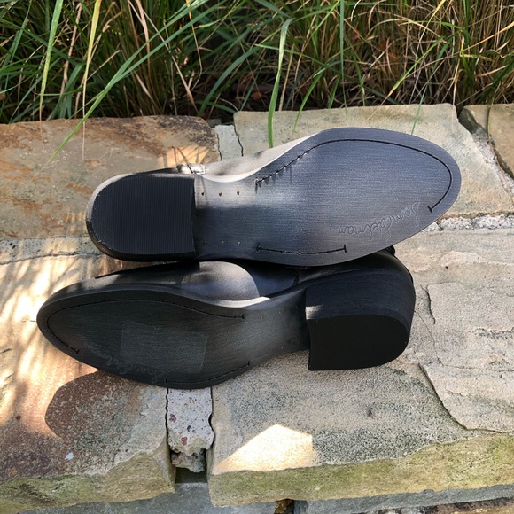 New in box! Sam Edelman Black Leather Ankle Booties. Size 8.5 - Picture 4 of 16